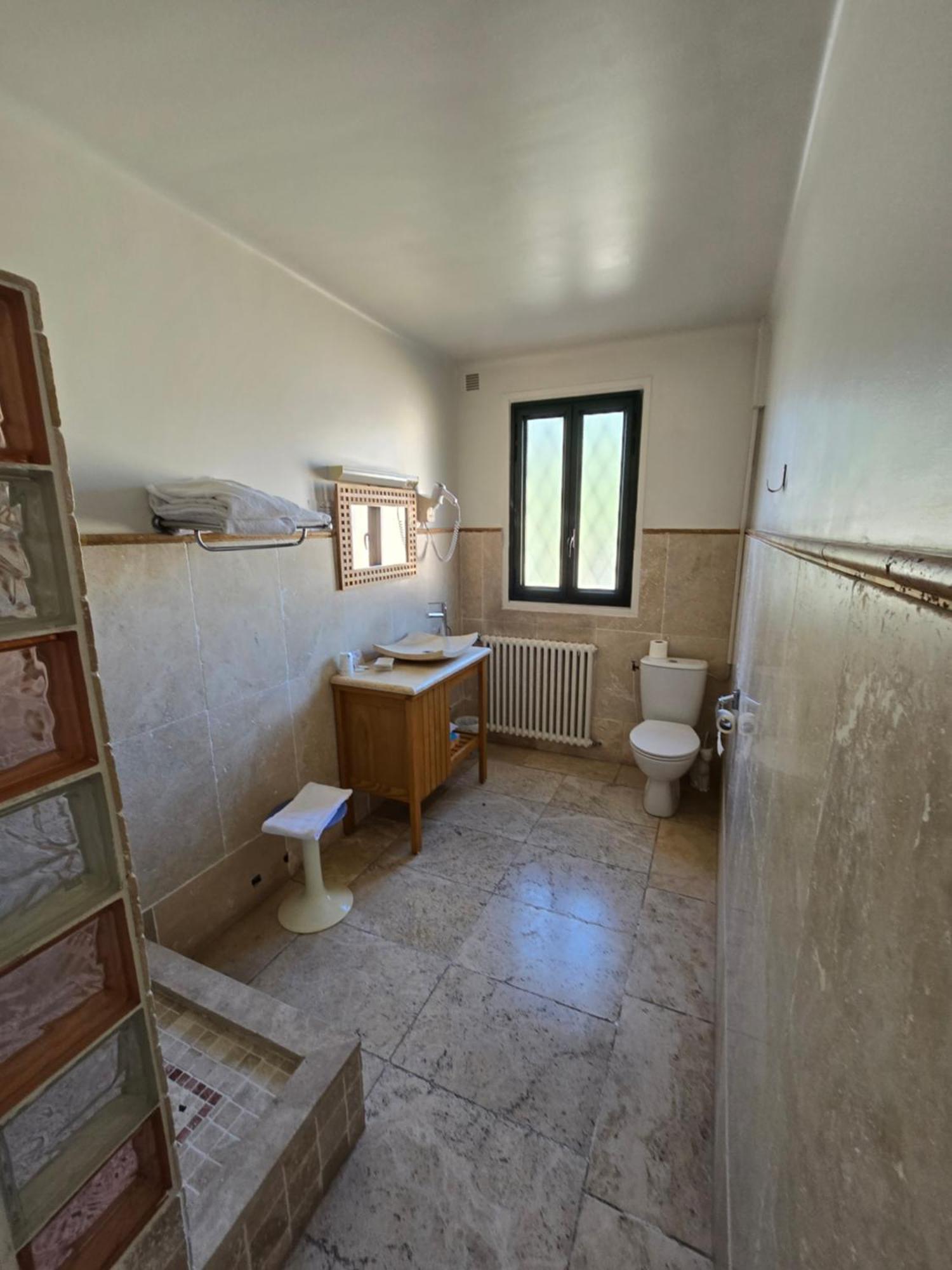 Auberge Les Aromes Grasse Eksteriør billede